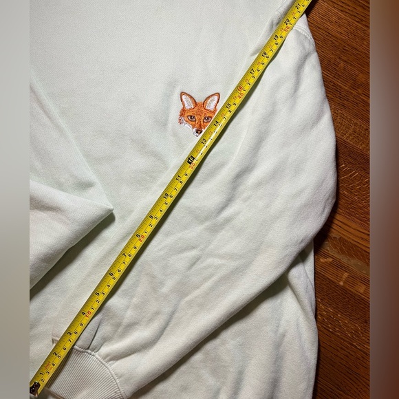 Mint Green Crew Neck W/ Fox embroidery - Picture 6 of 9